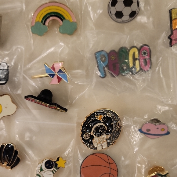 Colorful Kids Accessory Pin Set - Picture 6 of 9